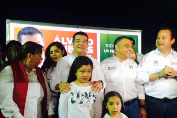 Ruelas Echave arranca su campaña en Ahome