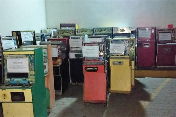 Asegura AIC y PGR minicasinos en Sinaloa