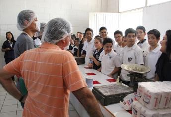 Alumnos de secundaria visitan el tutelar para menores