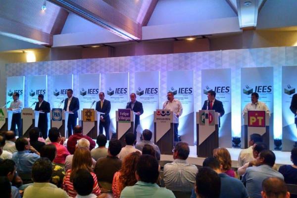 Debaten candidatos a la Alcaldía de Ahome