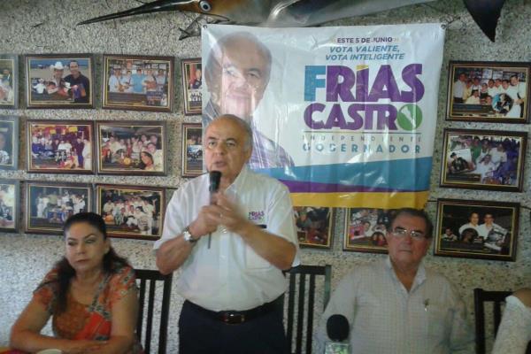 Reta Frías Castro a un debate a AMLO