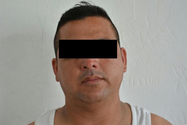 Asaltante detenido resultó ser elemento de la Marina