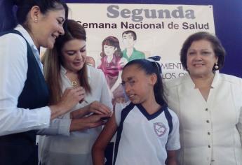 Padres se niegan a que se vacune a niñas contra el VPH