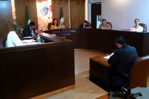 Rechazan propuesta de regresar a Adolfo Rojo al PAN