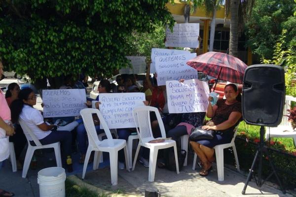 Se plantan deudores del Infonavit en Mazatlán