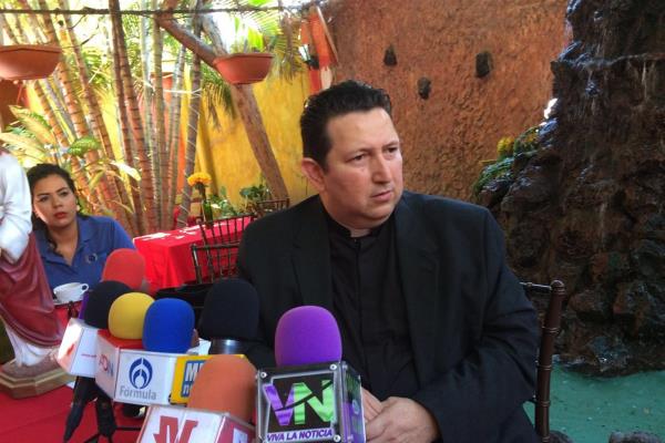 Sacerdotes “divergentes” podrán casarse en Sinaloa