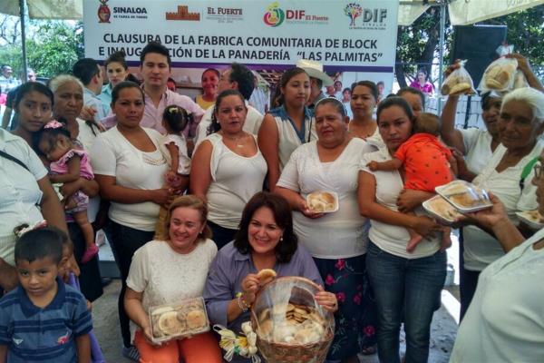 Entregan panaderías y block para viviendas en El Fuerte y Choix