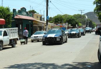 Federales se internan en San Miguel y catean vivienda