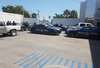 Detienen federales a 3 hombres en San Miguel