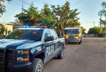 Policías municipales salvan a niño de morir quemado