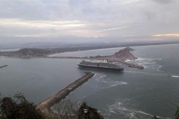 Posponen por mal tiempo arribo de crucero