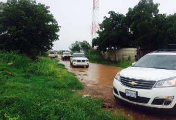 Evacúan a 39 personas de colonias de Los Mochis por lluvias