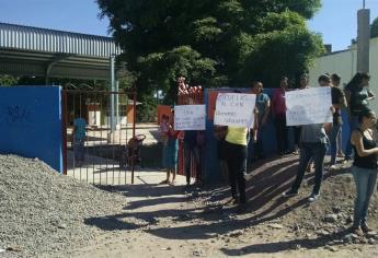 Se manifiestan en preescolar de Bagojo Colectivo