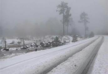 Nevada provoca el cierre de carreteras Mazatlán-Durango