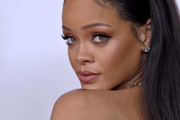 Rihanna aparece como Marion Crane