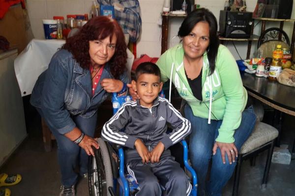 Madre de Juan Carlos sale de prisión para estar con él
