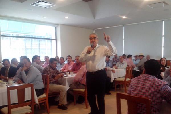 Se deslinda Óscar Lara Aréchiga de millonaria cuenta