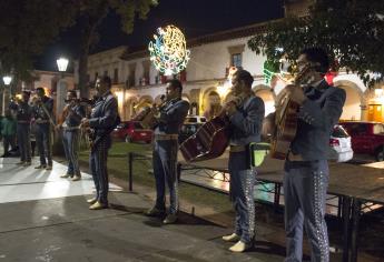 La serenata, aún vigente en el Día del Amor y la Amistad