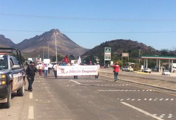 Marchan por la México 15 en contra del gasolinazo