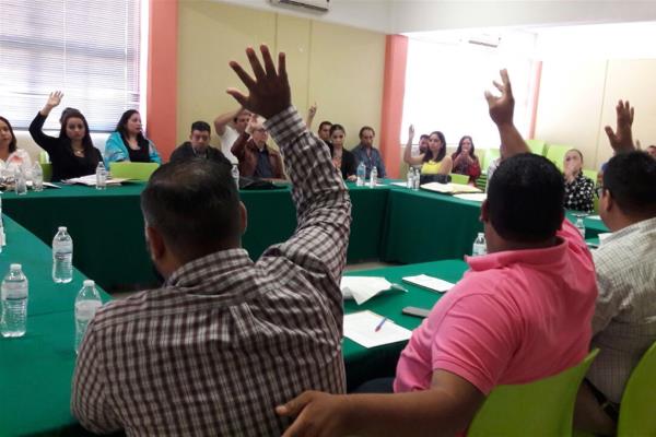 Analizan terna para Rectoría de la UAIS