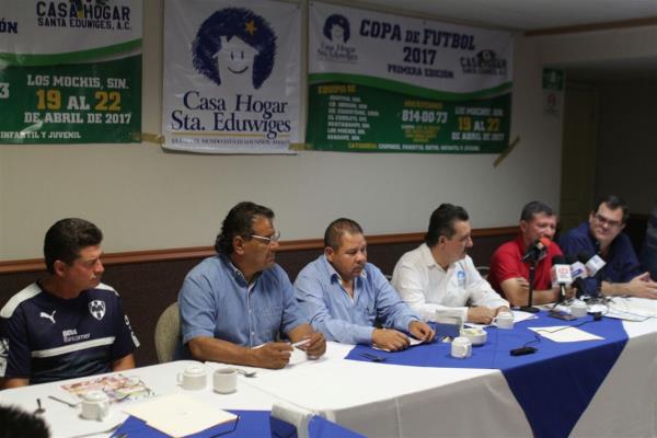 Invitan a participar en la Copa de Futbol del 2017