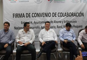 Ahome firma primer convenio con FND