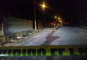 Dejan dos encobijados en calle de la Lázaro Cárdenas