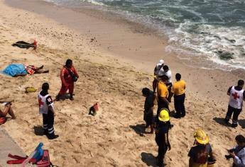 Vuelca lancha y fallece un hombre en la bahía de Mazatlán