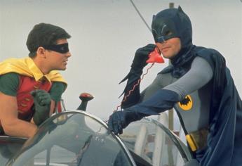 Muere Adam West, protagonizó a “Batman” en la década de los 60