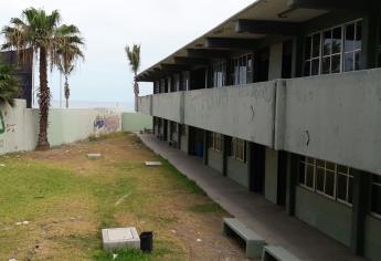 Alumnos de Cobaes 37 acuerdan reubicación de plantel