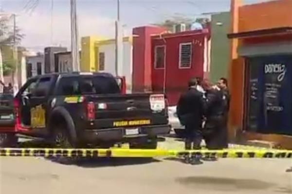 Toma de rehén a su familia para evitar ir preso