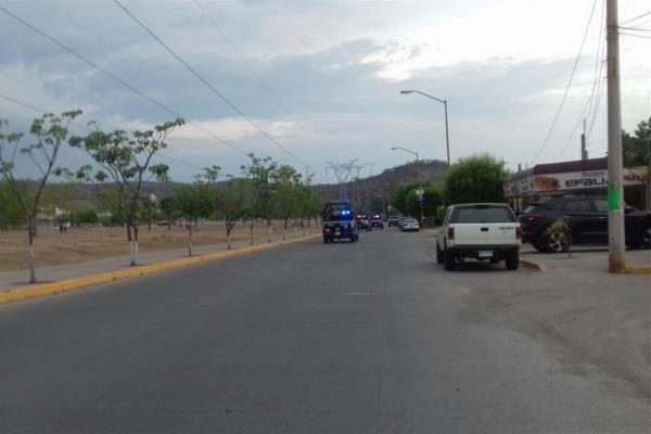 Huye Jesús Valdés de evento ante balacera