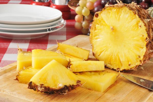 Consumir piña activa el metabolismo y facilita la digestión