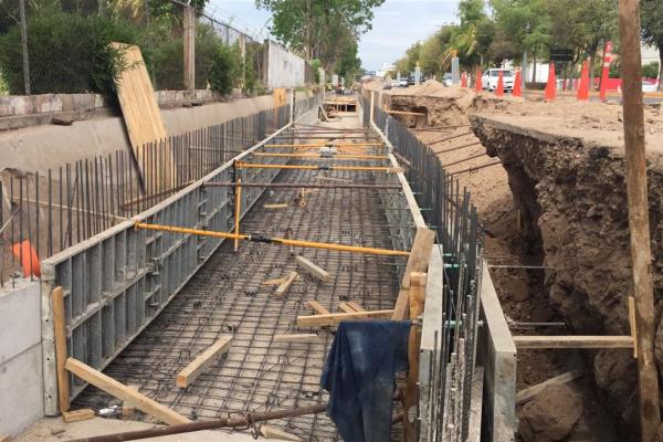 Cerrarán un carril del bulevar Pedro Infante