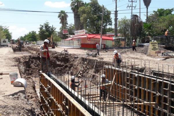 Avanzan obras del pluvial Valdez, abren vialidad de dren Juárez