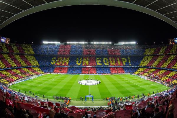 El Barça planea homenajear en su camiseta a víctimas de ataque Barcelona