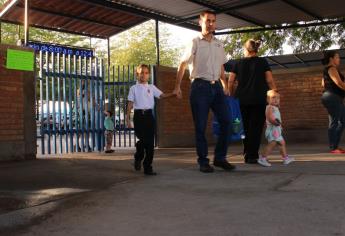 Eclipse generó ausentismo mínimo en escuelas de Sinaloa: SEPyC
