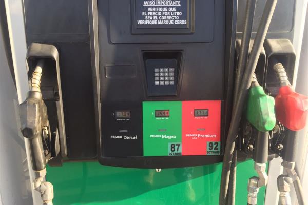 Gasolinas se venden en tres centavos más este fin de semana Gasolinas se venden en tres centavos más este fin de semana