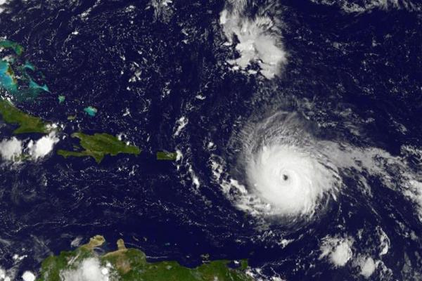 Puerto Rico se paraliza ante inminente llegada de huracán Irma