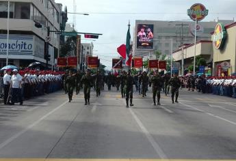 Realizan en Culiacán tradicional desfile del 16 de septiembre