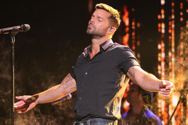 Pospone Ricky Martin concierto en el Zócalo capitalino