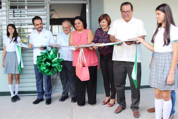 Entregan nuevas aulas en el Cobaes 60, en Culiacán