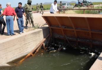 Flota cadáver dentro de canal de riego en Costa Rica