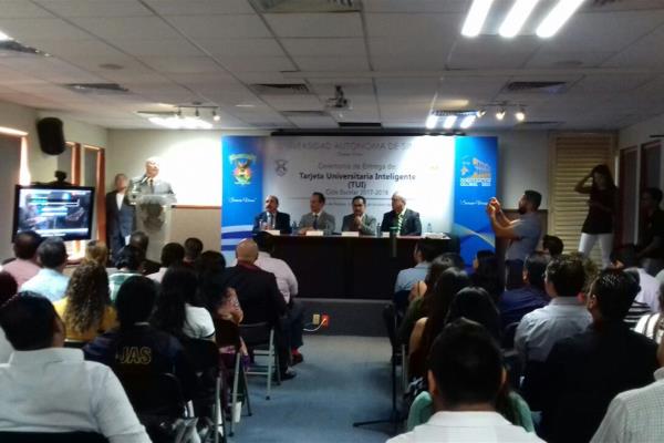 Inicia UAS entrega de Tarjeta Universitaria Inteligente