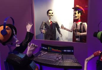 Pedro Infante, El Santo y Cantinflas estelarizan Una ofrenda de película
