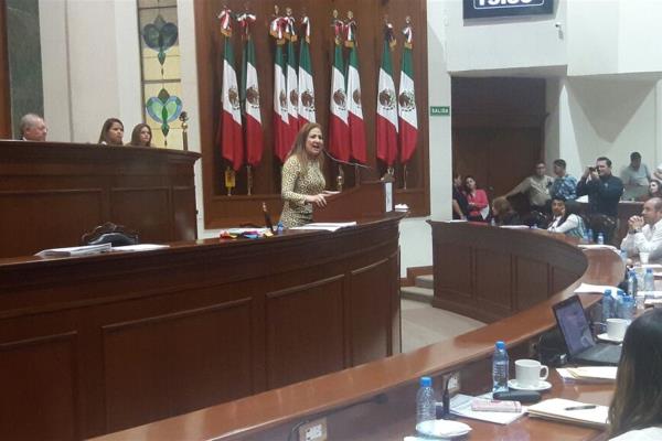 Eliminación de la tenencia desata “agarre” en el Congreso