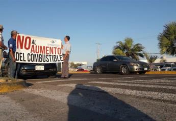 Se manifiestan contra gasolinazos