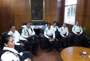 Se incorporan 10 mujeres policías a Tránsito Municipal