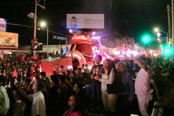 Miles de familias disfrutan de la Caravana de Coca Cola