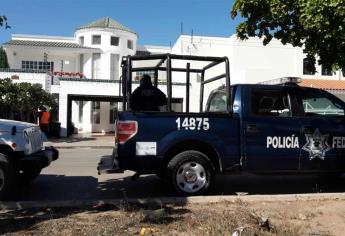 Grupo armado atraca residencia en Los Mochis